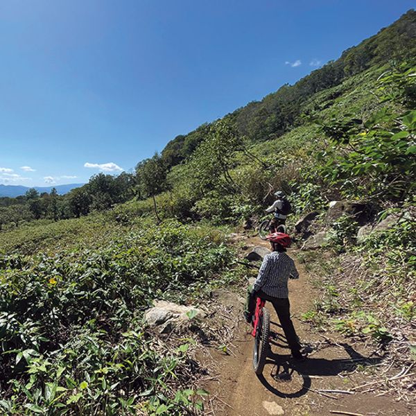 北海道ニセコエリアのMTBフィールドへGO