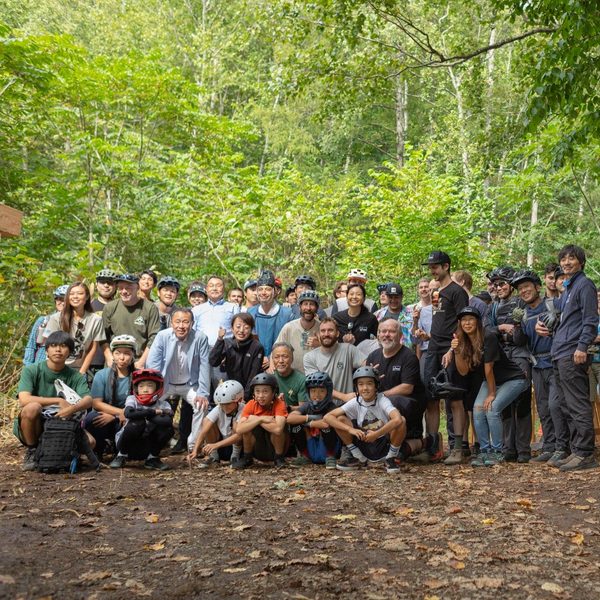 ニセコのマウンテンバイクパークが3周年。お祝いに来てください。